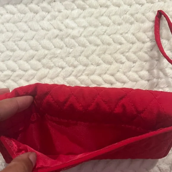 Vera Bradley Red Quilted Wristlet - Picture 9 of 10